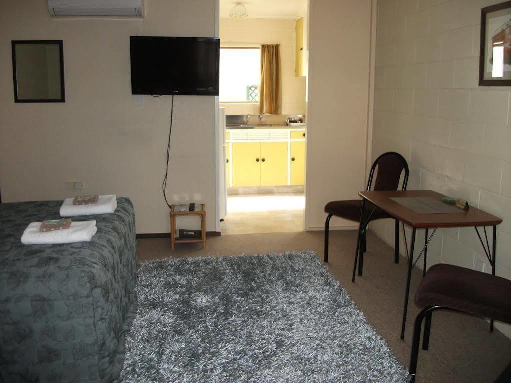 Kelly'S Riverside Motel Taumarunui Kültér fotó